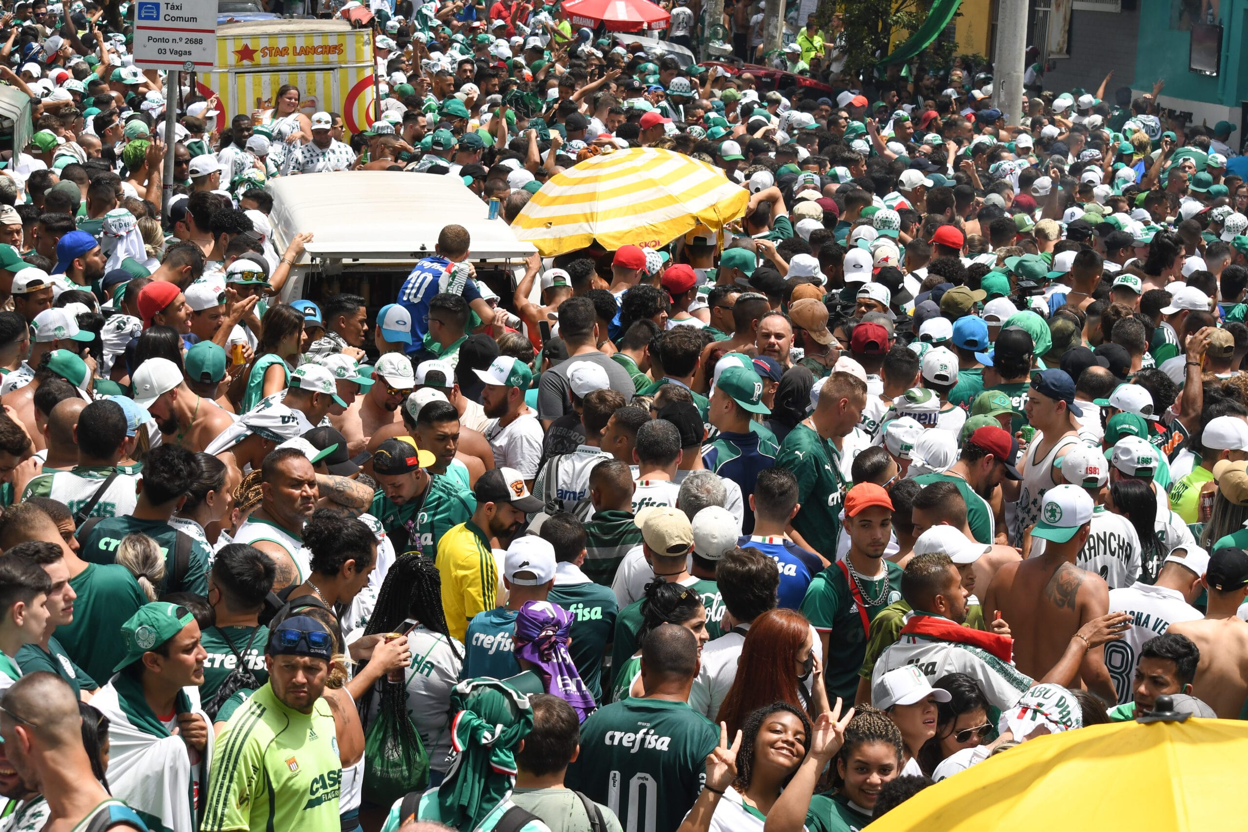 Not Cias De Franca Torcida Do Palmeiras Protesta Contra Leila E Picha