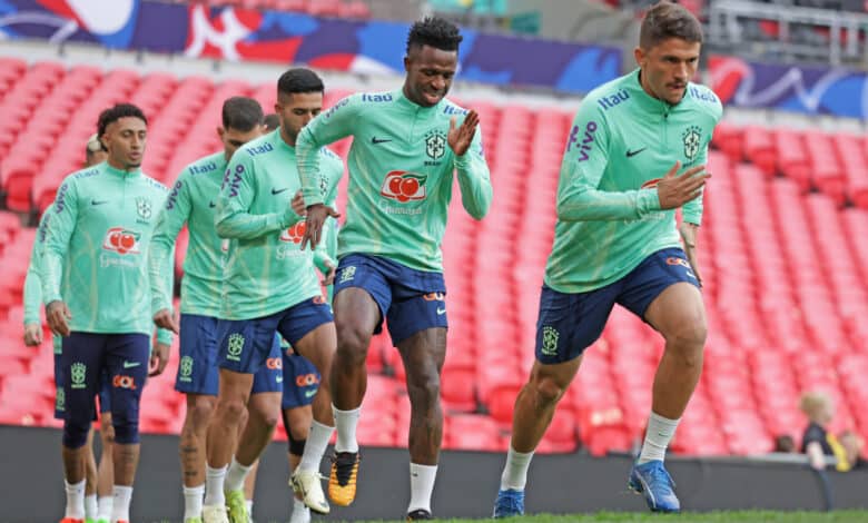 Notícias de Franca - Seleção brasileira fará homenagem a Zagallo em jogo  contra a Inglaterra