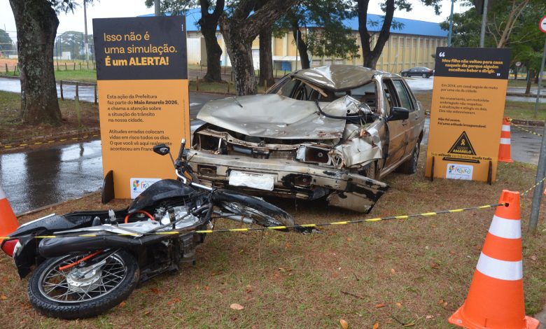 Estrutura do Maio Amarelo com simulação de acidente exposta no Poliesportivo em Franca