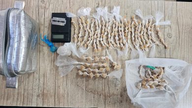"Denúncia de ex-companheira leva à apreensão de 229 pedras de crack e prisão de dupla em Franca"